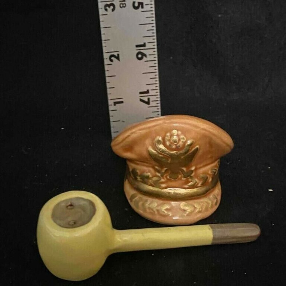 General Macarthur style Hat & Pipe Salt & Pepper Shaker Set
